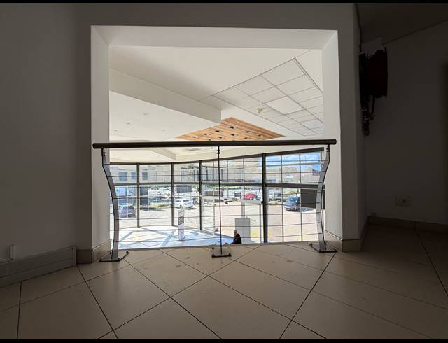 2,227.20M² SHOWROOM TO LET IN BRUMA